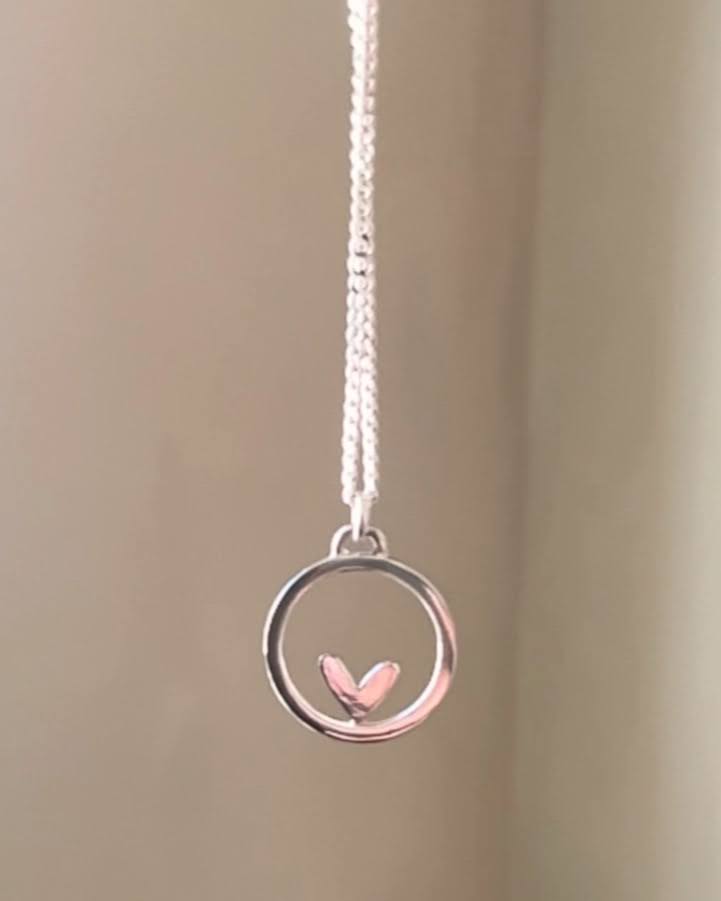 Cadena Charm Ema