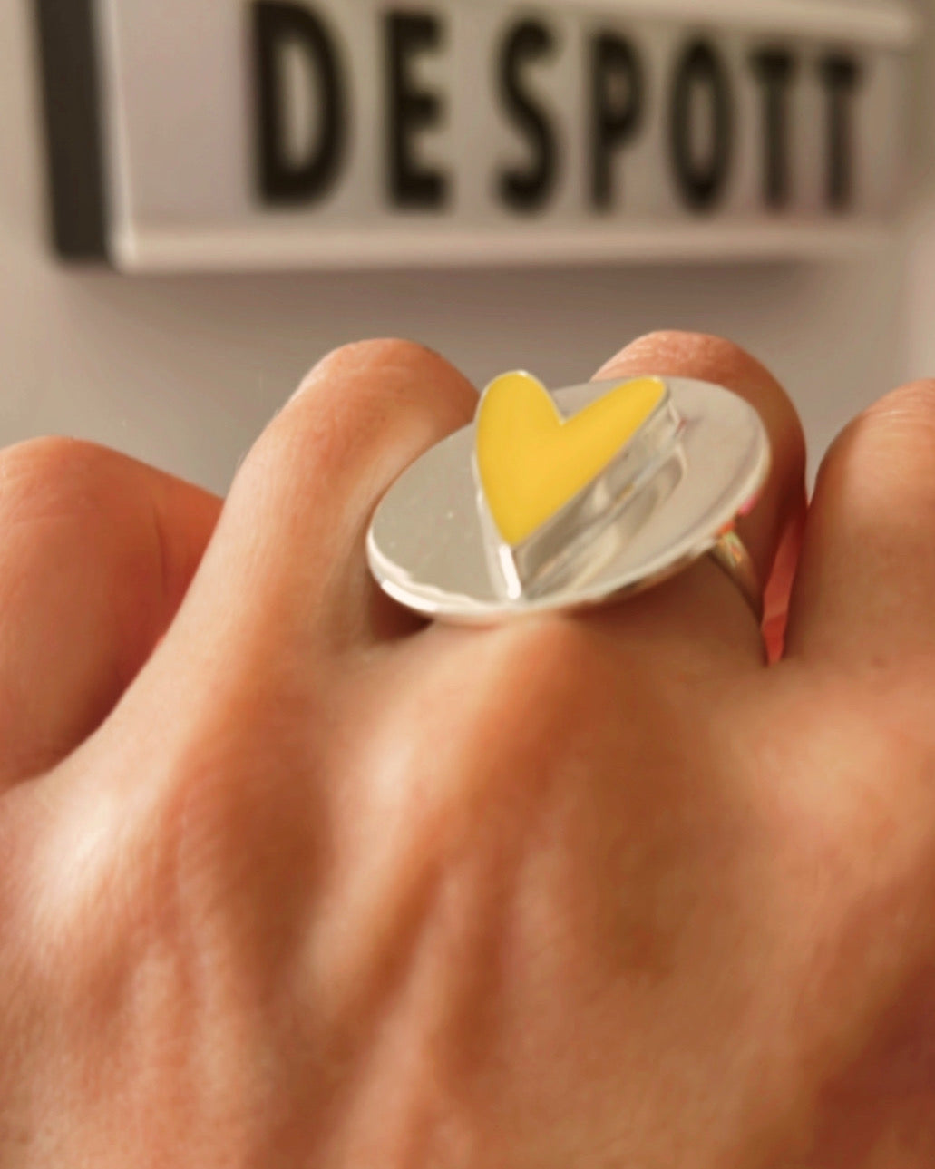 Anillo de Circulo Corazón M
