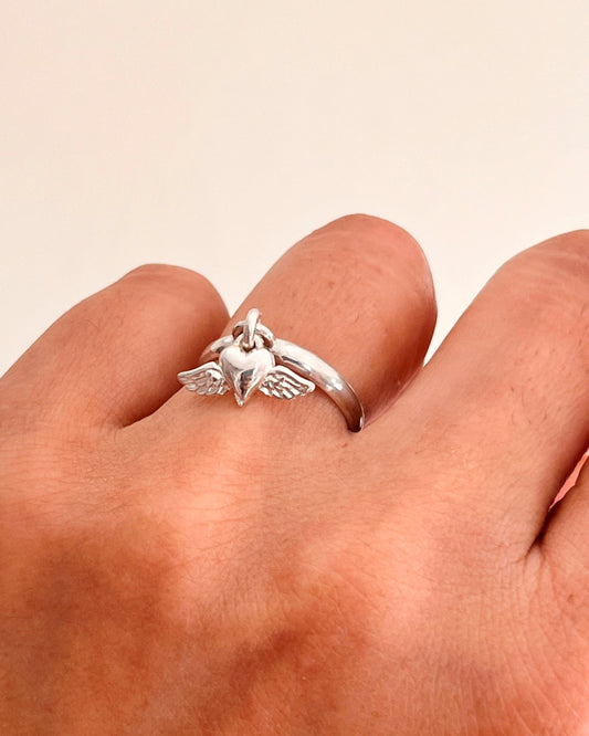 Anillo corazón Alado